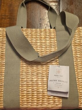Picnic Time Parisian Picnic Basket Tote - Sage Green Straps